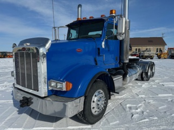 2008 Peterbilt 367 T/A DAY CAB at Sunrise Equipment – Image 1